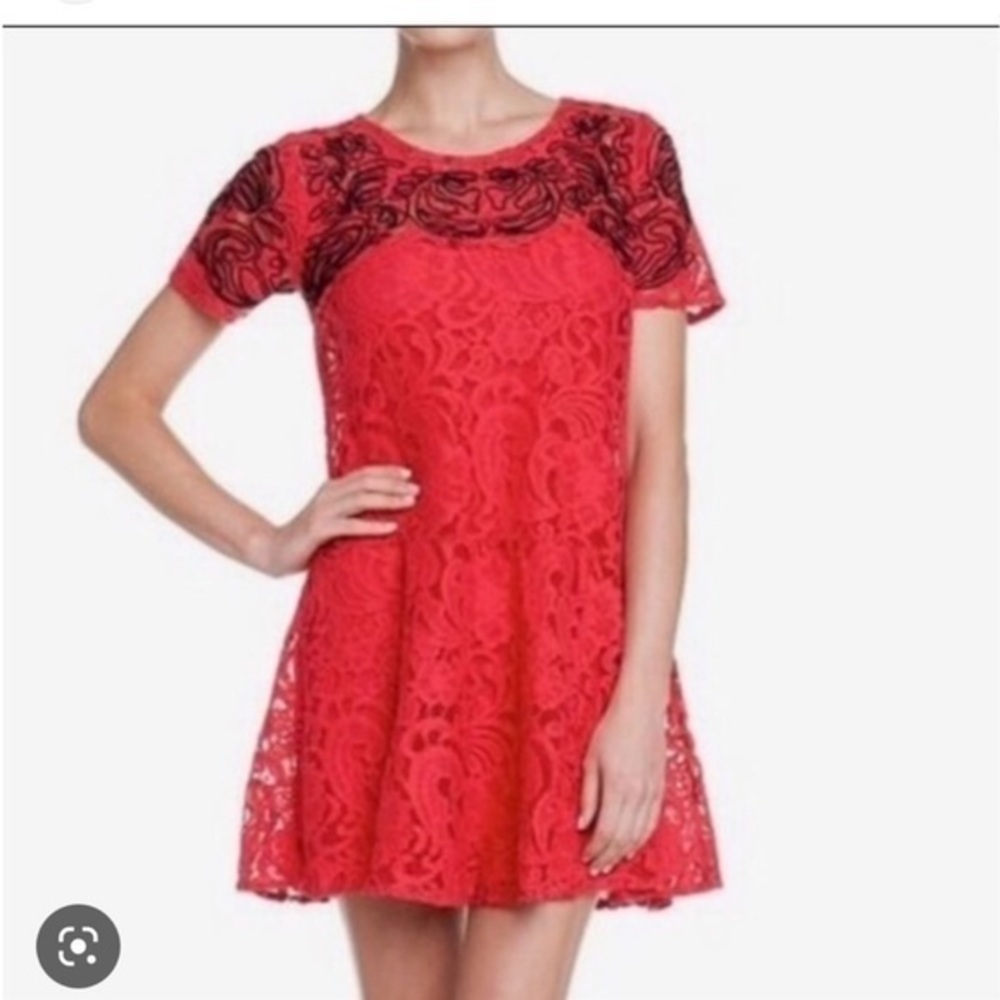 Free People red crochet lace short sleeve dress size S